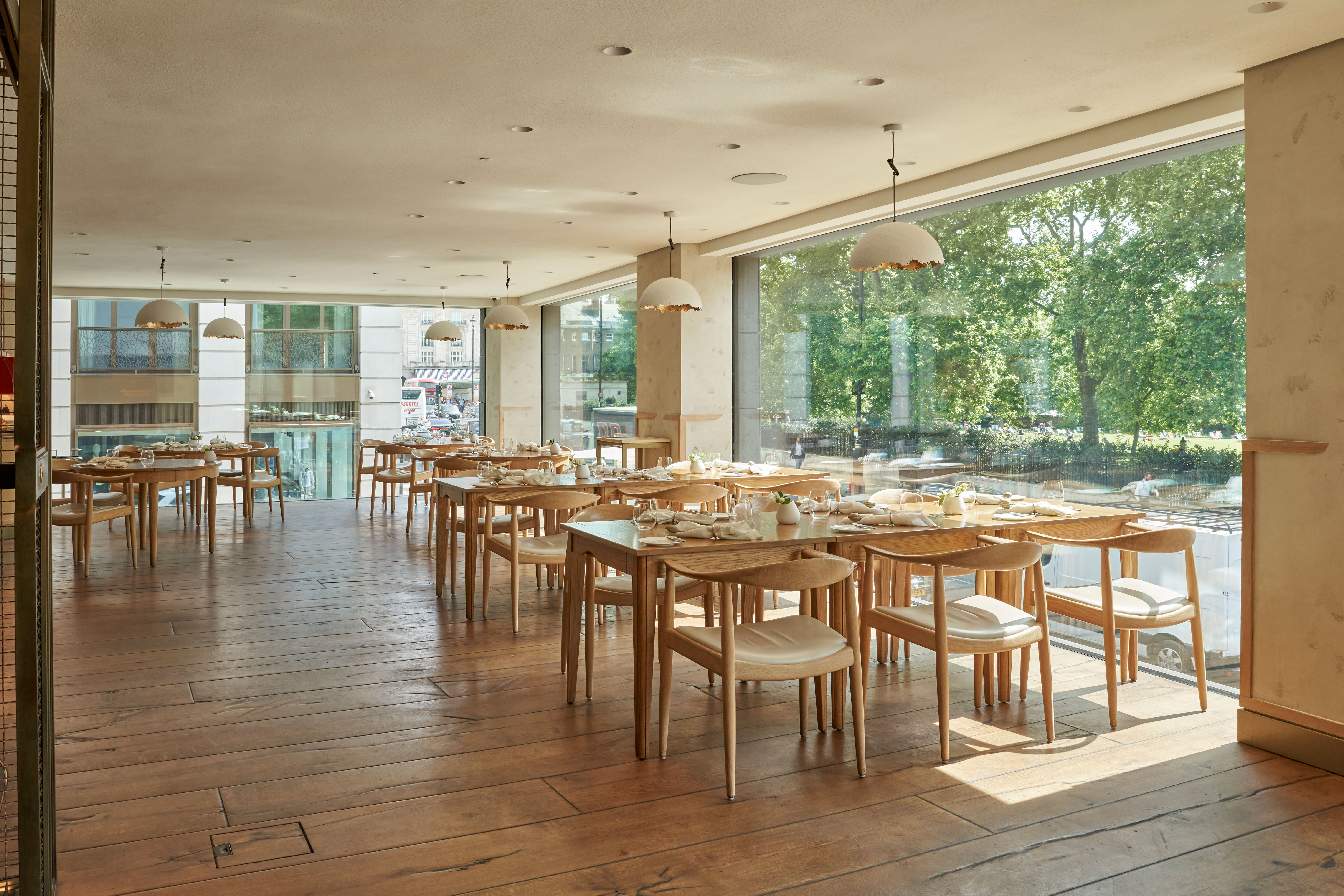 HIDE_180522_1604_AW-sm HIDE restaurant